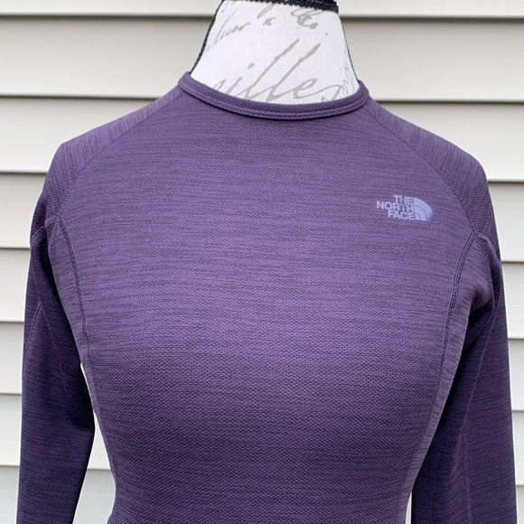 THE North Face Woman’s FlashDry Long-Sleeve Shirt - Eggplant - Picture 3 of 14